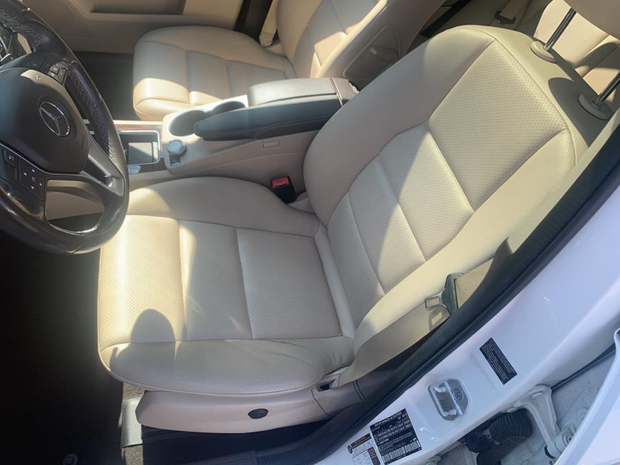 2014 Mercedes-Benz GLK-Class 4MATIC 4dr GLK350, available for sale in Irvington , New Jersey | Auto Haus of Irvington Corp. Irvington , New Jersey 2014 Mercedes-Benz GLK-Class 4MATIC 4dr GLK350, available for sale in Irvington , New Jersey | Auto Haus of Irvington Corp. Irvington , New Jersey