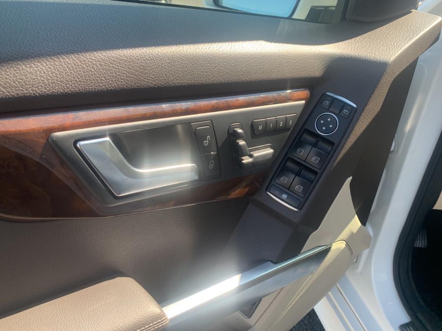 2014 Mercedes-Benz GLK-Class 4MATIC 4dr GLK350, available for sale in Irvington , New Jersey | Auto Haus of Irvington Corp. Irvington , New Jersey 2014 Mercedes-Benz GLK-Class 4MATIC 4dr GLK350, available for sale in Irvington , New Jersey | Auto Haus of Irvington Corp. Irvington , New Jersey