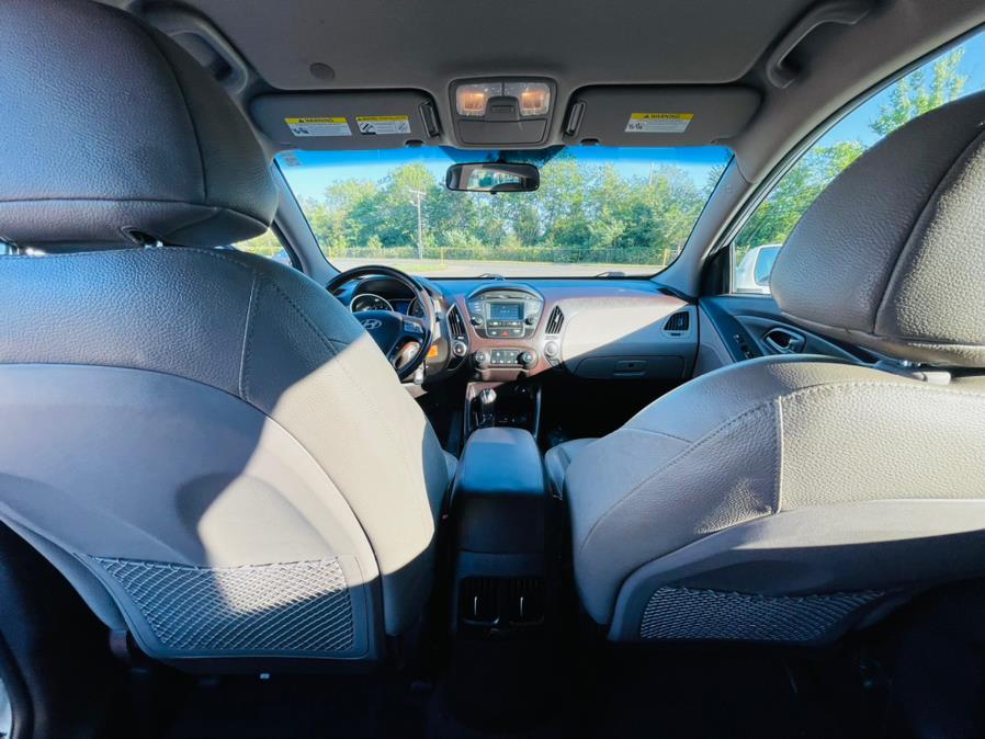 2015 Hyundai Tucson AWD 4dr SE PZEV, available for sale in New Britain, Connecticut | Supreme Automotive. New Britain, Connecticut 2015 Hyundai Tucson AWD 4dr SE PZEV, available for sale in New Britain, Connecticut | Supreme Automotive. New Britain, Connecticut