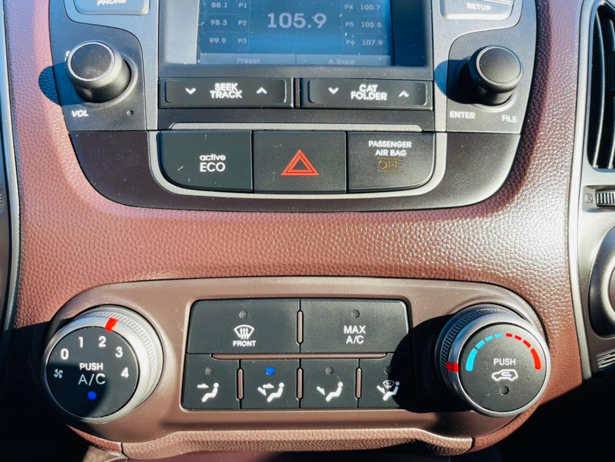 2015 Hyundai Tucson AWD 4dr SE PZEV, available for sale in New Britain, Connecticut | Supreme Automotive. New Britain, Connecticut 2015 Hyundai Tucson AWD 4dr SE PZEV, available for sale in New Britain, Connecticut | Supreme Automotive. New Britain, Connecticut
