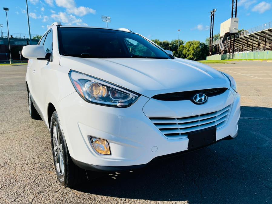 2015 Hyundai Tucson AWD 4dr SE PZEV, available for sale in New Britain, Connecticut | Supreme Automotive. New Britain, Connecticut 2015 Hyundai Tucson AWD 4dr SE PZEV, available for sale in New Britain, Connecticut | Supreme Automotive. New Britain, Connecticut