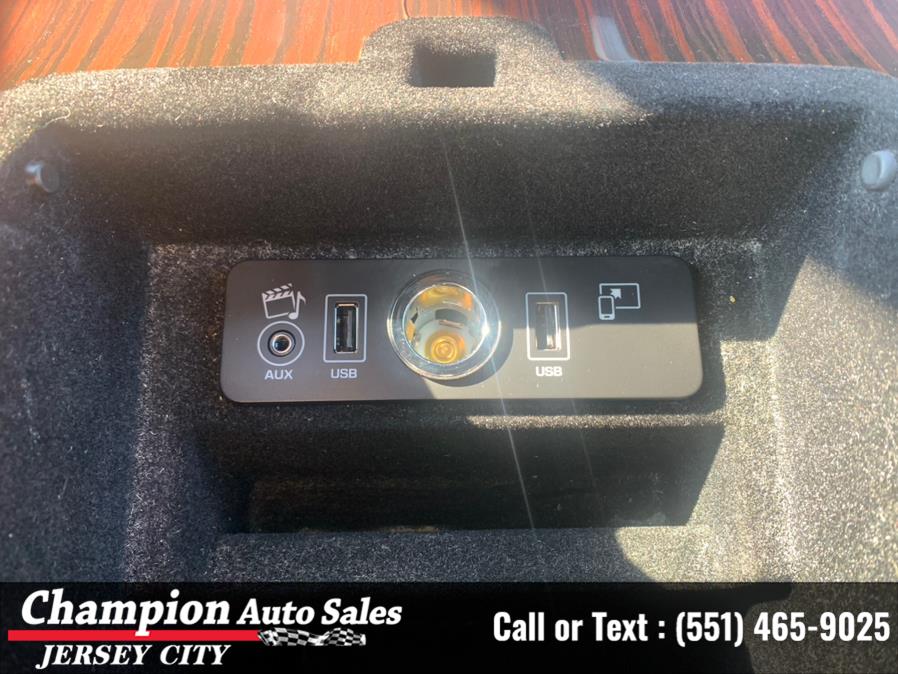 Used Land Rover Range Rover 4WD 4dr Supercharged 2016 | Champion Auto Sales of JC. Jersey City, New Jersey Used Land Rover Range Rover 4WD 4dr Supercharged 2016 | Champion Auto Sales of JC. Jersey City, New Jersey