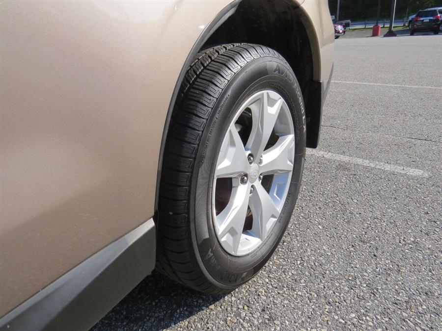 Used Subaru Forester 2.5i Premium AWD 4dr Wagon 6M 2015 | Lake City Exports Inc. Auburn, Maine Used Subaru Forester 2.5i Premium AWD 4dr Wagon 6M 2015 | Lake City Exports Inc. Auburn, Maine