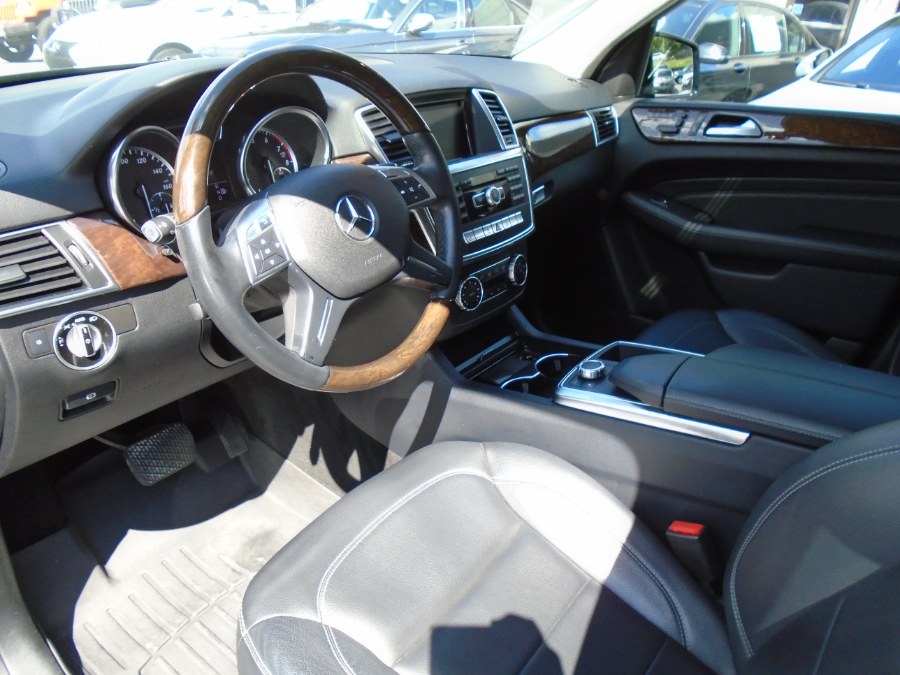 2012 Mercedes-Benz M-Class 4MATIC 4dr ML350, available for sale in Waterbury, Connecticut | Jim Juliani Motors. Waterbury, Connecticut 2012 Mercedes-Benz M-Class 4MATIC 4dr ML350, available for sale in Waterbury, Connecticut | Jim Juliani Motors. Waterbury, Connecticut