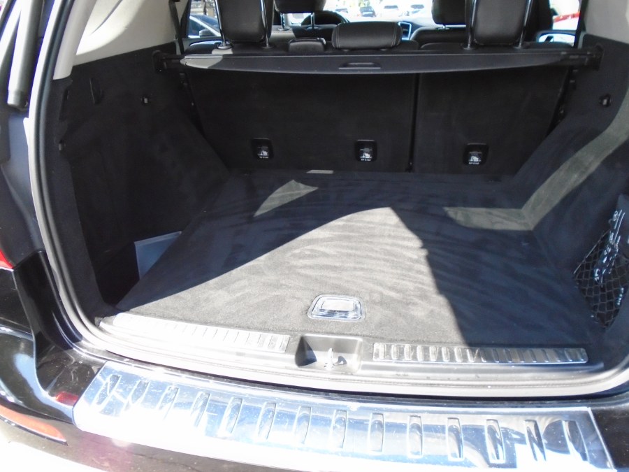 2012 Mercedes-Benz M-Class 4MATIC 4dr ML350, available for sale in Waterbury, Connecticut | Jim Juliani Motors. Waterbury, Connecticut 2012 Mercedes-Benz M-Class 4MATIC 4dr ML350, available for sale in Waterbury, Connecticut | Jim Juliani Motors. Waterbury, Connecticut