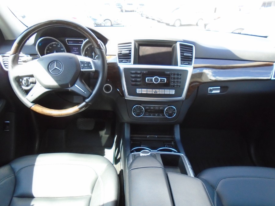 2012 Mercedes-Benz M-Class 4MATIC 4dr ML350, available for sale in Waterbury, Connecticut | Jim Juliani Motors. Waterbury, Connecticut 2012 Mercedes-Benz M-Class 4MATIC 4dr ML350, available for sale in Waterbury, Connecticut | Jim Juliani Motors. Waterbury, Connecticut