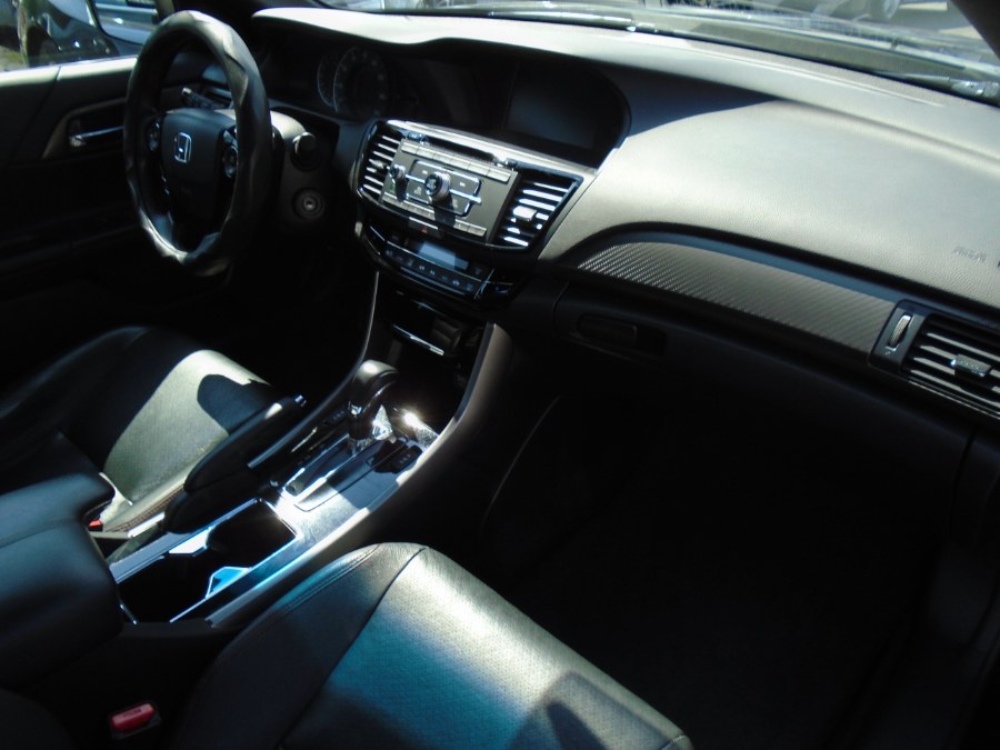 2017 Honda Accord Sedan Sport SE CVT, available for sale in Waterbury, Connecticut | Jim Juliani Motors. Waterbury, Connecticut 2017 Honda Accord Sedan Sport SE CVT, available for sale in Waterbury, Connecticut | Jim Juliani Motors. Waterbury, Connecticut