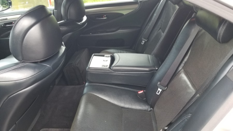 Used Lexus LS 460 F SPORT 4dr Sdn AWD 2013 | Eagleville Motors. Storrs, Connecticut Used Lexus LS 460 F SPORT 4dr Sdn AWD 2013 | Eagleville Motors. Storrs, Connecticut