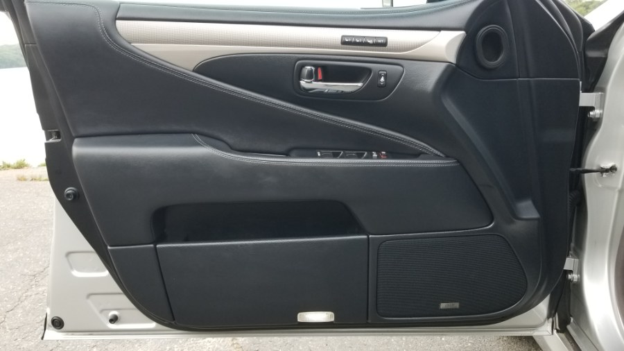 Used Lexus LS 460 F SPORT 4dr Sdn AWD 2013 | Eagleville Motors. Storrs, Connecticut Used Lexus LS 460 F SPORT 4dr Sdn AWD 2013 | Eagleville Motors. Storrs, Connecticut