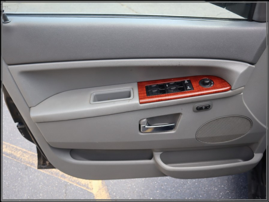 2005 Jeep Grand Cherokee 4dr Limited 4WD, available for sale in Huntington Station, New York | My Auto Inc.. Huntington Station, New York 2005 Jeep Grand Cherokee 4dr Limited 4WD, available for sale in Huntington Station, New York | My Auto Inc.. Huntington Station, New York
