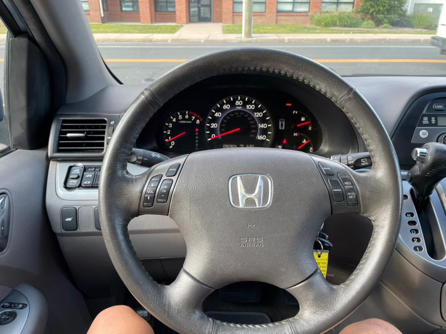 2009 Honda Odyssey 5dr EX-L w/RES & Navi, available for sale in Manchester, Connecticut | Carsonmain LLC. Manchester, Connecticut 2009 Honda Odyssey 5dr EX-L w/RES & Navi, available for sale in Manchester, Connecticut | Carsonmain LLC. Manchester, Connecticut