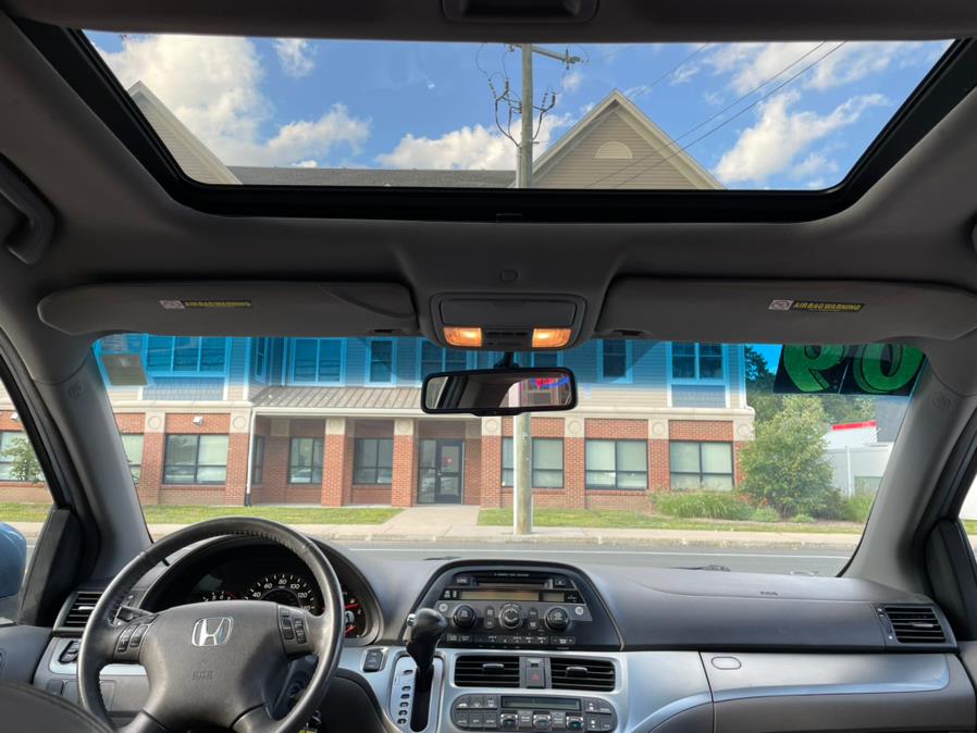 2009 Honda Odyssey 5dr EX-L w/RES & Navi, available for sale in Manchester, Connecticut | Carsonmain LLC. Manchester, Connecticut 2009 Honda Odyssey 5dr EX-L w/RES & Navi, available for sale in Manchester, Connecticut | Carsonmain LLC. Manchester, Connecticut