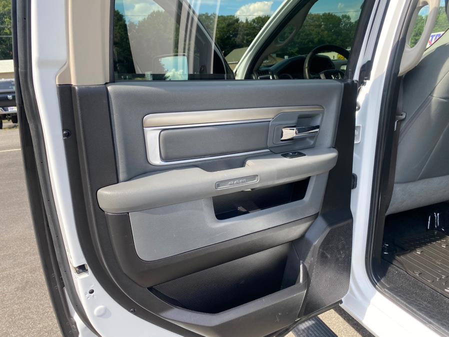 Used Ram 2500 4WD Crew Cab 149" SLT 2016 | Tru Auto Mall. Berlin, Connecticut Used Ram 2500 4WD Crew Cab 149" SLT 2016 | Tru Auto Mall. Berlin, Connecticut