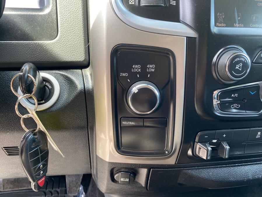 Used Ram 2500 4WD Crew Cab 149" SLT 2016 | Tru Auto Mall. Berlin, Connecticut Used Ram 2500 4WD Crew Cab 149" SLT 2016 | Tru Auto Mall. Berlin, Connecticut