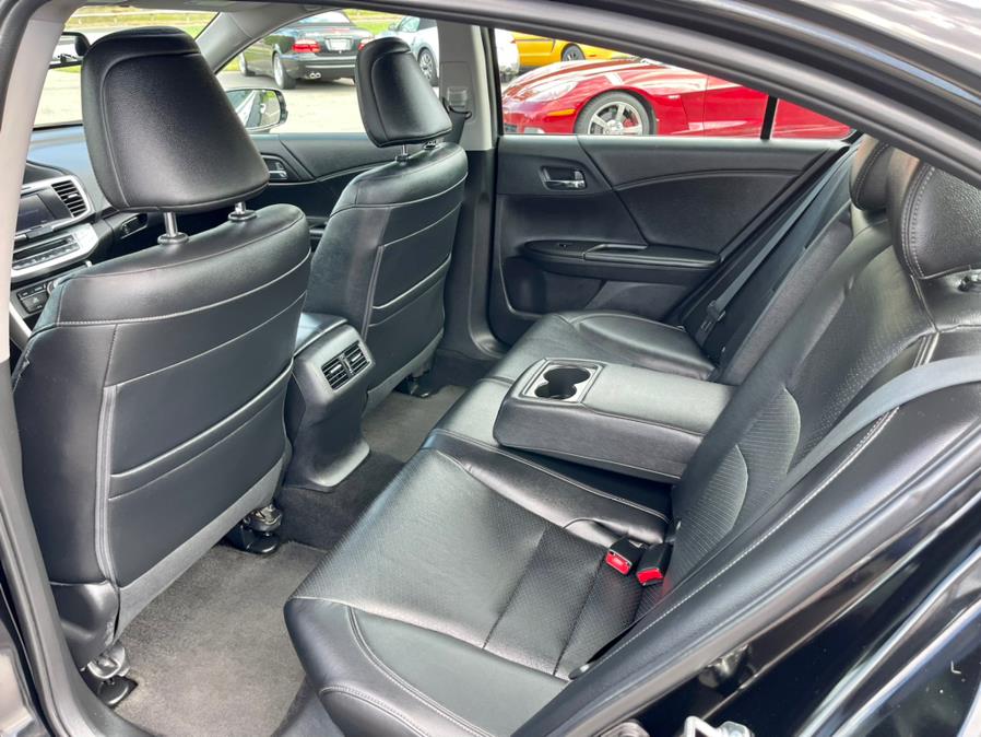 2015 Honda Accord Sedan 4dr I4 CVT EX-L w/Navi, available for sale in South Windsor, Connecticut | Mike And Tony Auto Sales, Inc. South Windsor, Connecticut 2015 Honda Accord Sedan 4dr I4 CVT EX-L w/Navi, available for sale in South Windsor, Connecticut | Mike And Tony Auto Sales, Inc. South Windsor, Connecticut