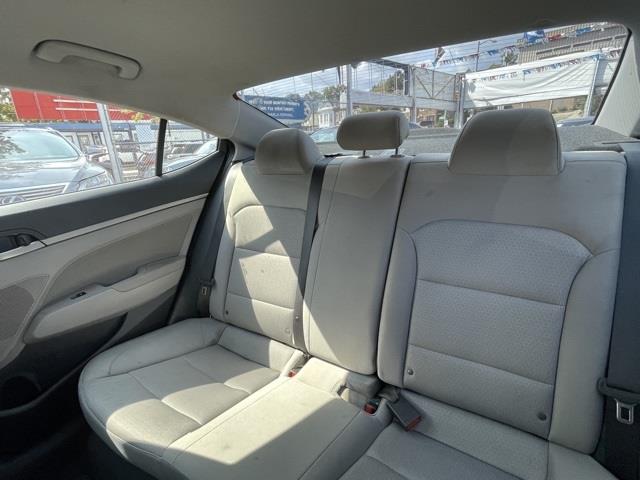 Used Hyundai Elantra SE 2017 | Hillside Auto Outlet. Jamaica, New York Used Hyundai Elantra SE 2017 | Hillside Auto Outlet. Jamaica, New York