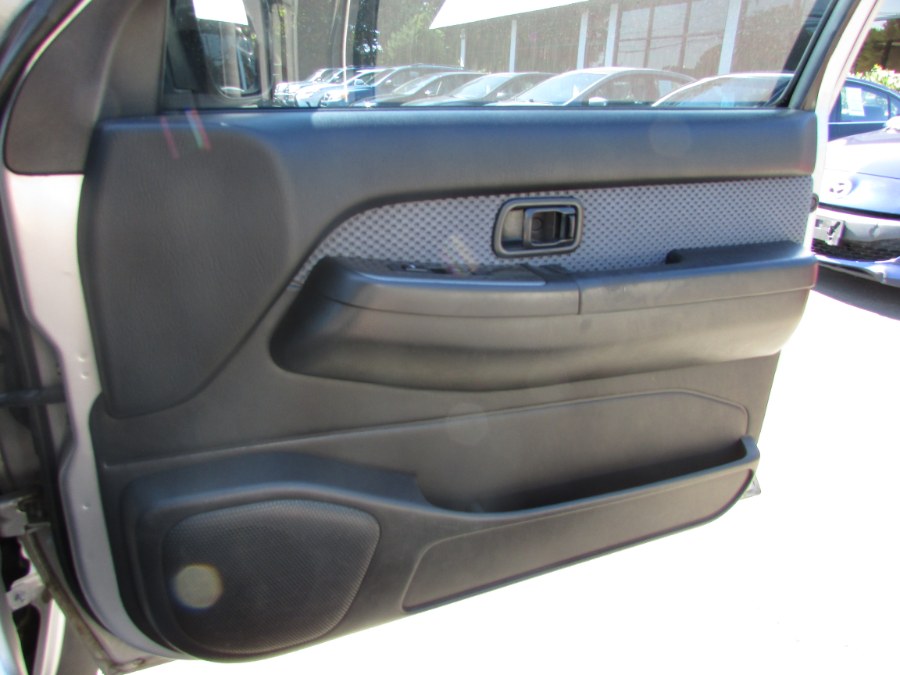 2004 Nissan Pathfinder SE 4WD, available for sale in East Windsor, Connecticut | United Auto Sales of E Windsor, Inc. East Windsor, Connecticut 2004 Nissan Pathfinder SE 4WD, available for sale in East Windsor, Connecticut | United Auto Sales of E Windsor, Inc. East Windsor, Connecticut