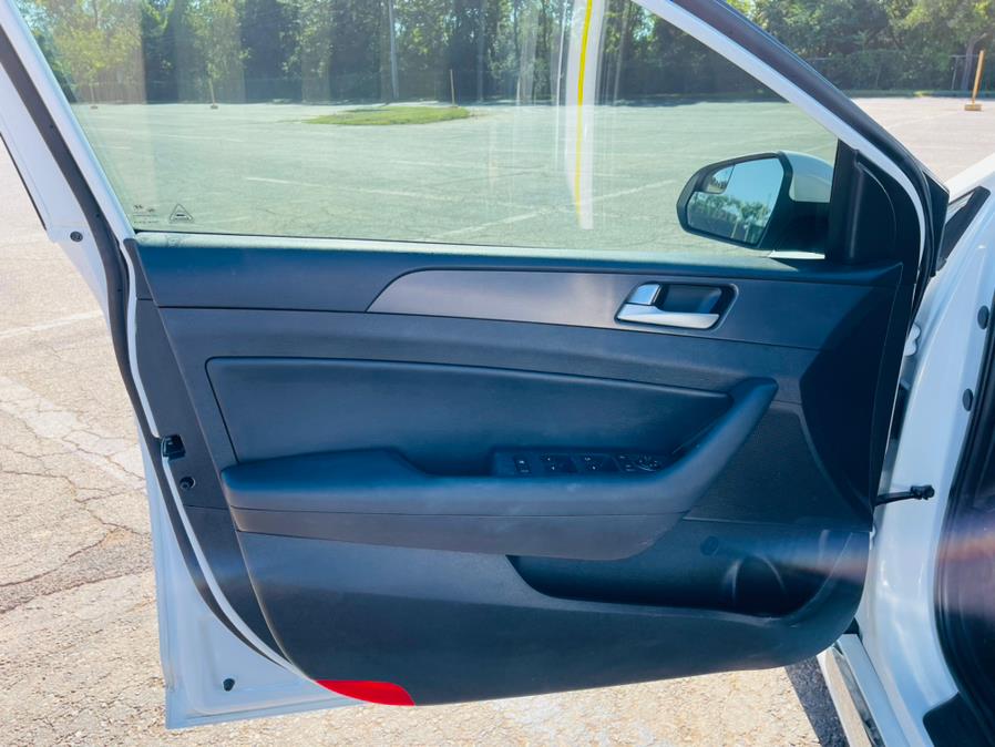 2017 Hyundai Sonata Sport 2.4L, available for sale in New Britain, Connecticut | Supreme Automotive. New Britain, Connecticut 2017 Hyundai Sonata Sport 2.4L, available for sale in New Britain, Connecticut | Supreme Automotive. New Britain, Connecticut