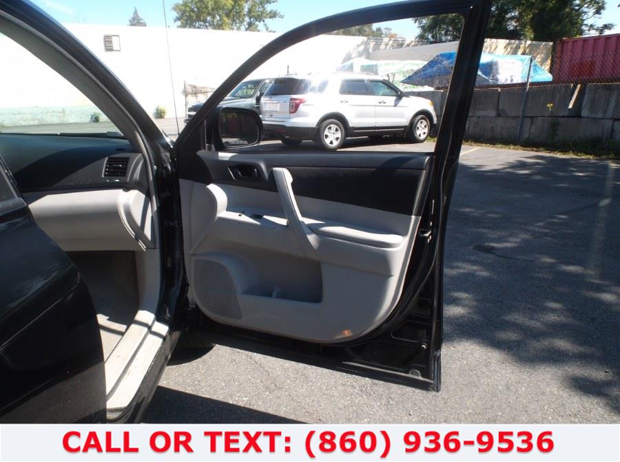 Used Toyota Highlander 4WD 4dr Base (Natl) 2008 | Lee Motors Sales Inc. Hartford, Connecticut Used Toyota Highlander 4WD 4dr Base (Natl) 2008 | Lee Motors Sales Inc. Hartford, Connecticut