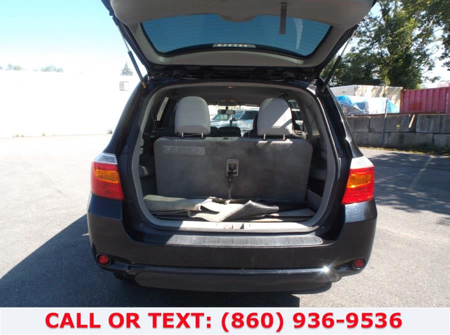 Used Toyota Highlander 4WD 4dr Base (Natl) 2008 | Lee Motors Sales Inc. Hartford, Connecticut Used Toyota Highlander 4WD 4dr Base (Natl) 2008 | Lee Motors Sales Inc. Hartford, Connecticut