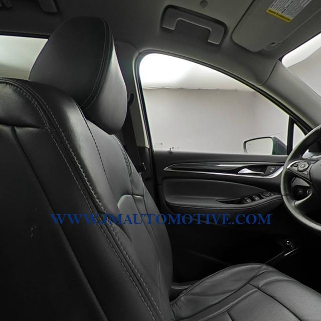 2018 Buick Enclave AWD 4dr Essence, available for sale in Naugatuck, Connecticut | J&M Automotive Sls&Svc LLC. Naugatuck, Connecticut 2018 Buick Enclave AWD 4dr Essence, available for sale in Naugatuck, Connecticut | J&M Automotive Sls&Svc LLC. Naugatuck, Connecticut