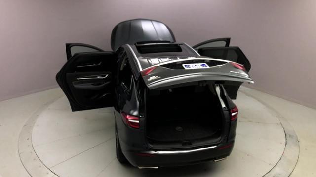 2018 Buick Enclave AWD 4dr Essence, available for sale in Naugatuck, Connecticut | J&M Automotive Sls&Svc LLC. Naugatuck, Connecticut 2018 Buick Enclave AWD 4dr Essence, available for sale in Naugatuck, Connecticut | J&M Automotive Sls&Svc LLC. Naugatuck, Connecticut