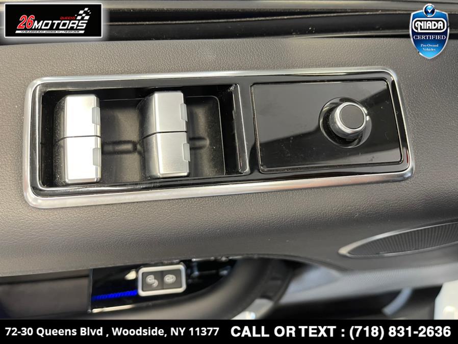 Used Land Rover Range Rover V8 Supercharged SWB 2018 | 26 Motors Queens. Woodside, New York Used Land Rover Range Rover V8 Supercharged SWB 2018 | 26 Motors Queens. Woodside, New York