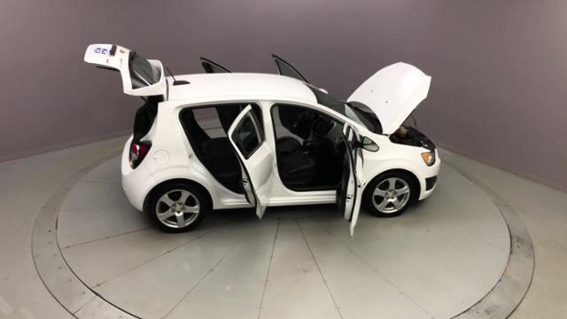 Used Chevrolet Sonic 5dr HB Auto LTZ 2016 | J&M Automotive Sls&Svc LLC. Naugatuck, Connecticut Used Chevrolet Sonic 5dr HB Auto LTZ 2016 | J&M Automotive Sls&Svc LLC. Naugatuck, Connecticut