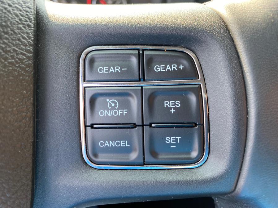 Used Ram 1500 4WD Quad Cab 140.5" Big Horn 2014 | Sunrise Autoland. Jamaica, New York Used Ram 1500 4WD Quad Cab 140.5" Big Horn 2014 | Sunrise Autoland. Jamaica, New York