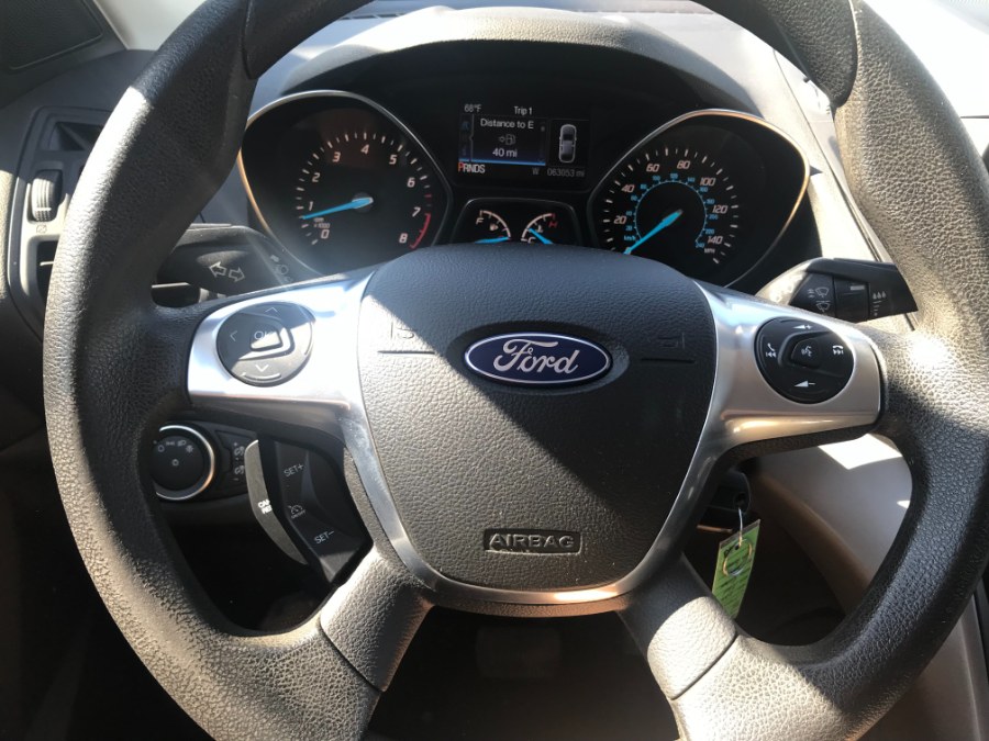 Used Ford Escape 4WD 4dr SE 2016 | Second Street Auto Sales Inc. Manchester, New Hampshire Used Ford Escape 4WD 4dr SE 2016 | Second Street Auto Sales Inc. Manchester, New Hampshire