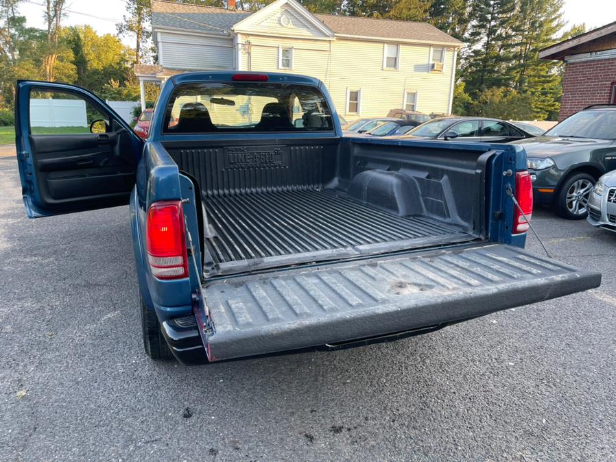 Used Dodge Dakota SXT 4WD~~5 Speed Manual~~ Club Cab131" WB Base 2003 | Toro Auto. East Windsor, Connecticut Used Dodge Dakota SXT 4WD~~5 Speed Manual~~ Club Cab131" WB Base 2003 | Toro Auto. East Windsor, Connecticut