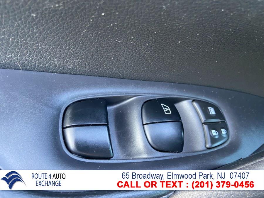 Used Nissan Rogue AWD 4dr SV 2014 | Route 4 Auto Exchange. Elmwood Park, New Jersey Used Nissan Rogue AWD 4dr SV 2014 | Route 4 Auto Exchange. Elmwood Park, New Jersey