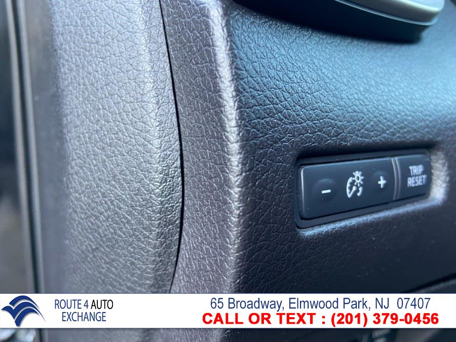 Used Nissan Rogue AWD 4dr SV 2014 | Route 4 Auto Exchange. Elmwood Park, New Jersey Used Nissan Rogue AWD 4dr SV 2014 | Route 4 Auto Exchange. Elmwood Park, New Jersey