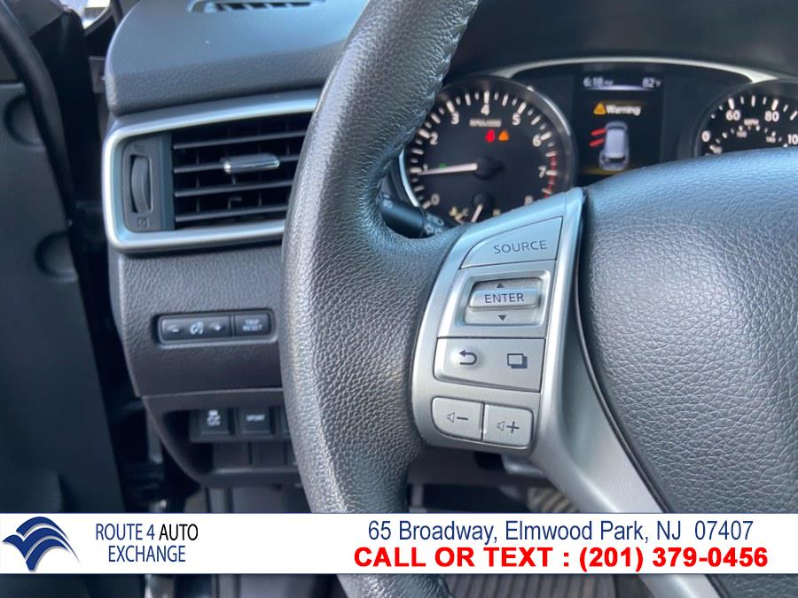 Used Nissan Rogue AWD 4dr SV 2014 | Route 4 Auto Exchange. Elmwood Park, New Jersey Used Nissan Rogue AWD 4dr SV 2014 | Route 4 Auto Exchange. Elmwood Park, New Jersey