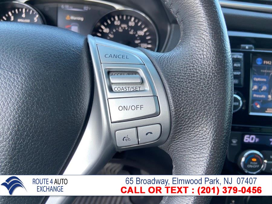 Used Nissan Rogue AWD 4dr SV 2014 | Route 4 Auto Exchange. Elmwood Park, New Jersey Used Nissan Rogue AWD 4dr SV 2014 | Route 4 Auto Exchange. Elmwood Park, New Jersey