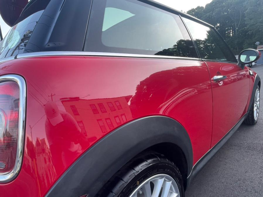 Used MINI Cooper Hardtop 2dr Cpe John Cooper Works 2009 | Auto Match LLC. Waterbury, Connecticut Used MINI Cooper Hardtop 2dr Cpe John Cooper Works 2009 | Auto Match LLC. Waterbury, Connecticut