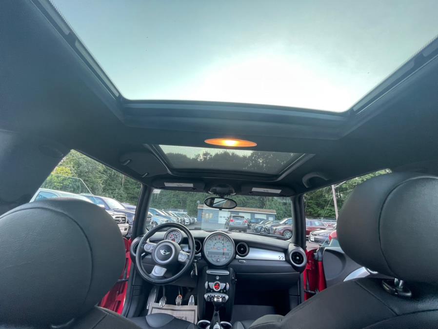 Used MINI Cooper Hardtop 2dr Cpe John Cooper Works 2009 | Auto Match LLC. Waterbury, Connecticut Used MINI Cooper Hardtop 2dr Cpe John Cooper Works 2009 | Auto Match LLC. Waterbury, Connecticut
