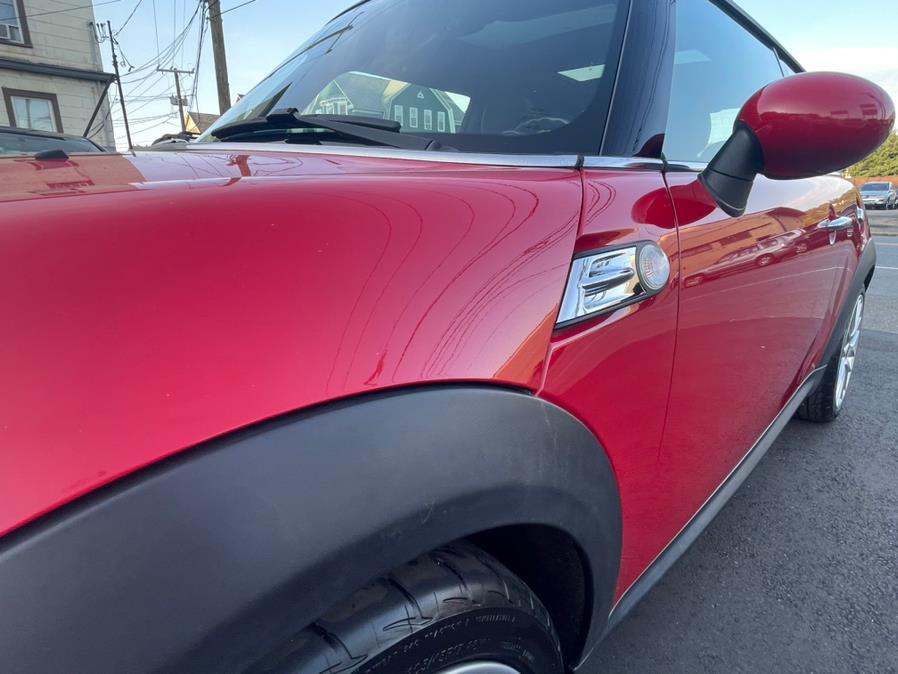 Used MINI Cooper Hardtop 2dr Cpe John Cooper Works 2009 | Auto Match LLC. Waterbury, Connecticut Used MINI Cooper Hardtop 2dr Cpe John Cooper Works 2009 | Auto Match LLC. Waterbury, Connecticut