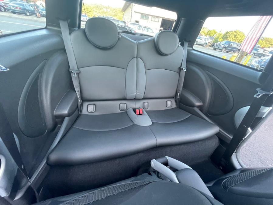 Used MINI Cooper Hardtop 2dr Cpe John Cooper Works 2009 | Auto Match LLC. Waterbury, Connecticut Used MINI Cooper Hardtop 2dr Cpe John Cooper Works 2009 | Auto Match LLC. Waterbury, Connecticut