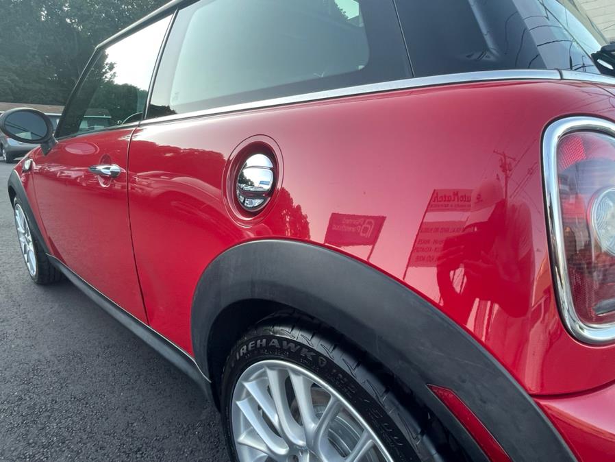 Used MINI Cooper Hardtop 2dr Cpe John Cooper Works 2009 | Auto Match LLC. Waterbury, Connecticut Used MINI Cooper Hardtop 2dr Cpe John Cooper Works 2009 | Auto Match LLC. Waterbury, Connecticut