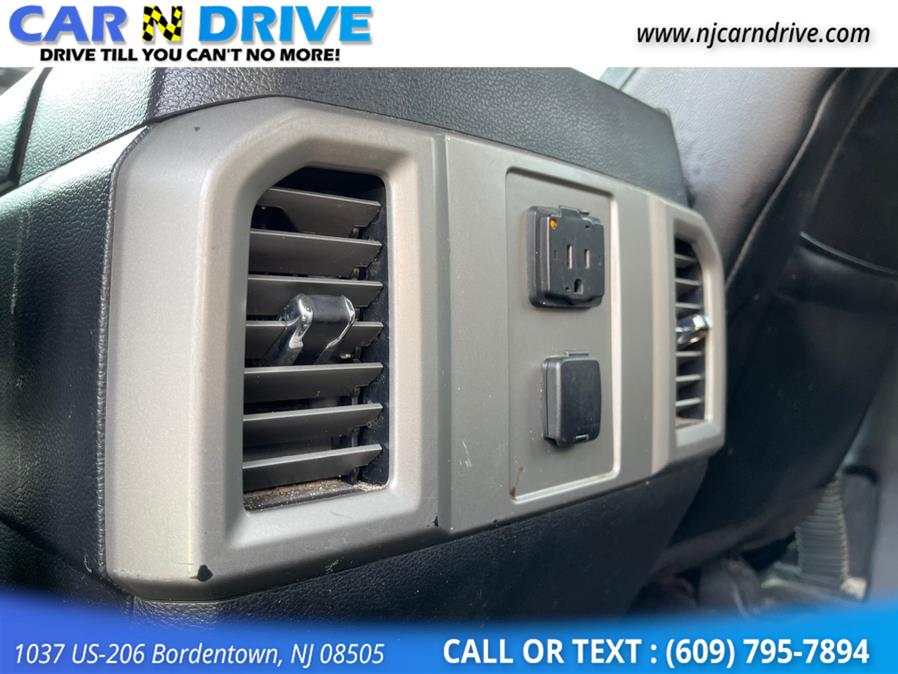 Used Ford F-250 Sd Lariat Crew Cab 4WD 2017 | Car N Drive. Bordentown, New Jersey Used Ford F-250 Sd Lariat Crew Cab 4WD 2017 | Car N Drive. Bordentown, New Jersey