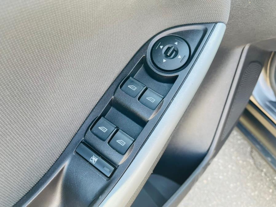 Used Ford Focus 5dr HB SE 2014 | Supreme Automotive. New Britain, Connecticut Used Ford Focus 5dr HB SE 2014 | Supreme Automotive. New Britain, Connecticut