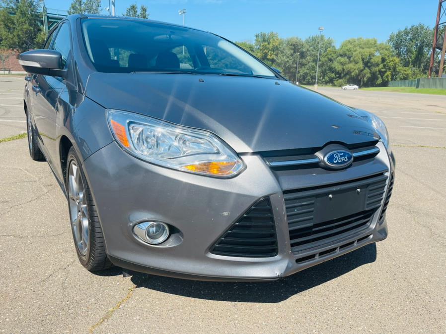 Used Ford Focus 5dr HB SE 2014 | Supreme Automotive. New Britain, Connecticut Used Ford Focus 5dr HB SE 2014 | Supreme Automotive. New Britain, Connecticut