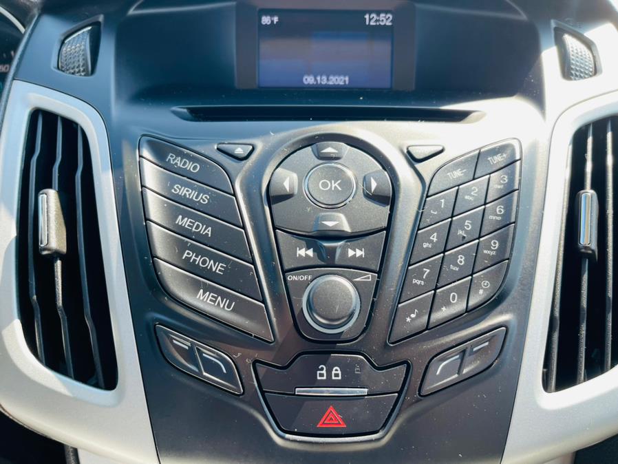 Used Ford Focus 5dr HB SE 2014 | Supreme Automotive. New Britain, Connecticut Used Ford Focus 5dr HB SE 2014 | Supreme Automotive. New Britain, Connecticut