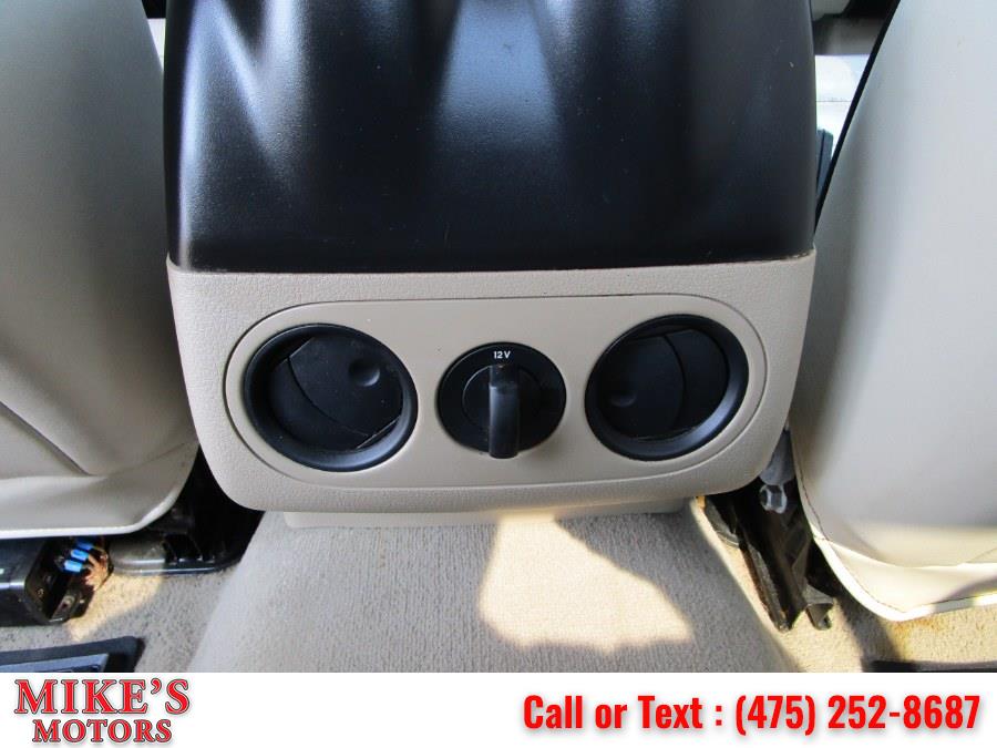 Used Lincoln Mark LT 4WD Supercrew 139" 2006 | Mike's Motors LLC. Stratford, Connecticut Used Lincoln Mark LT 4WD Supercrew 139" 2006 | Mike's Motors LLC. Stratford, Connecticut