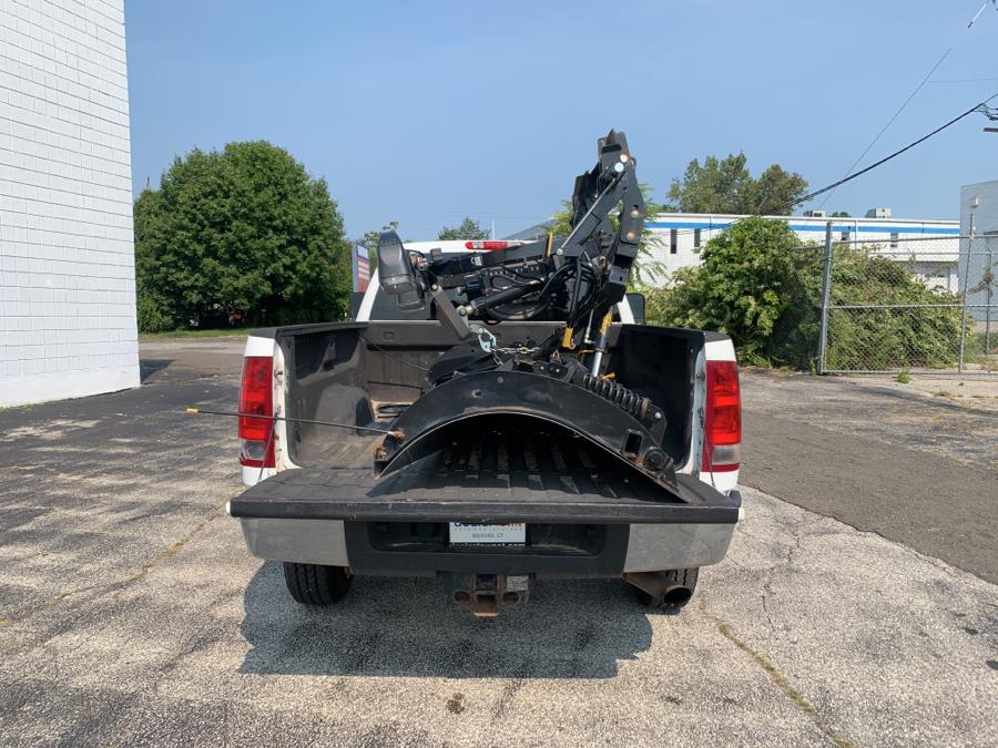 Used GMC Sierra 2500HD 4WD Ext Cab 144.2" Work Truck 2011 | Dealertown Auto Wholesalers. Milford, Connecticut Used GMC Sierra 2500HD 4WD Ext Cab 144.2" Work Truck 2011 | Dealertown Auto Wholesalers. Milford, Connecticut