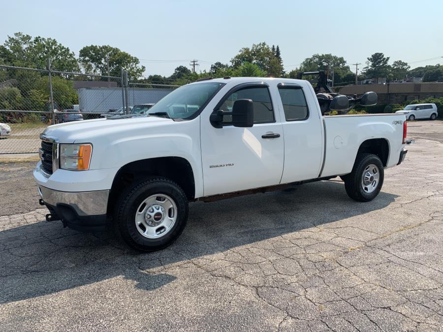 Used GMC Sierra 2500HD 4WD Ext Cab 144.2" Work Truck 2011 | Dealertown Auto Wholesalers. Milford, Connecticut Used GMC Sierra 2500HD 4WD Ext Cab 144.2" Work Truck 2011 | Dealertown Auto Wholesalers. Milford, Connecticut