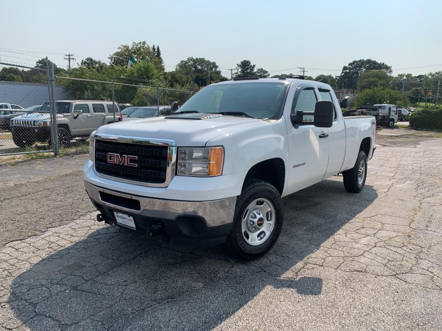 Used GMC Sierra 2500HD 4WD Ext Cab 144.2" Work Truck 2011 | Dealertown Auto Wholesalers. Milford, Connecticut Used GMC Sierra 2500HD 4WD Ext Cab 144.2" Work Truck 2011 | Dealertown Auto Wholesalers. Milford, Connecticut