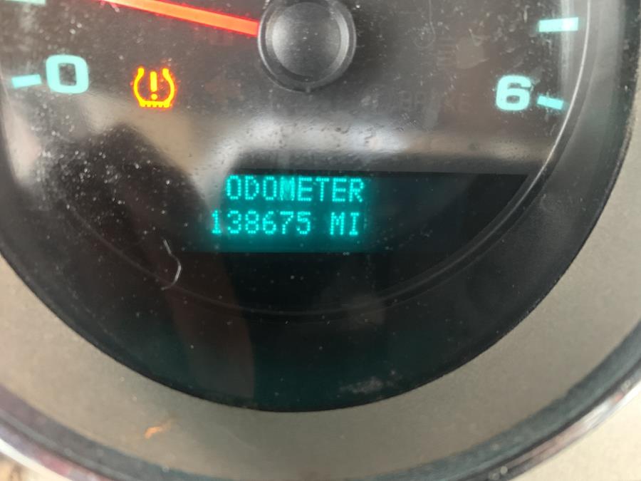 Used GMC Sierra 2500HD 4WD Ext Cab 144.2" Work Truck 2011 | Dealertown Auto Wholesalers. Milford, Connecticut Used GMC Sierra 2500HD 4WD Ext Cab 144.2" Work Truck 2011 | Dealertown Auto Wholesalers. Milford, Connecticut