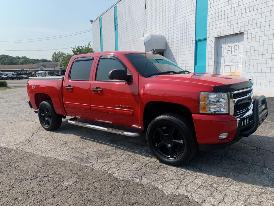 Used Chevrolet Silverado 1500 4WD Crew Cab 143.5" LT 2011 | Dealertown Auto Wholesalers. Milford, Connecticut Used Chevrolet Silverado 1500 4WD Crew Cab 143.5" LT 2011 | Dealertown Auto Wholesalers. Milford, Connecticut